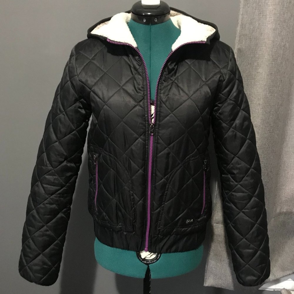 cozy black puffer with sherpa lining (s/m) - Picture 2 of 8